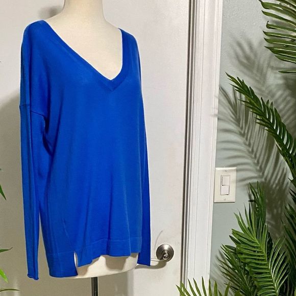 Ann Taylor Size Small Cashmere Lightweight Long Sleeve V Neck Baby Blue Sweater - Picture 10 of 15